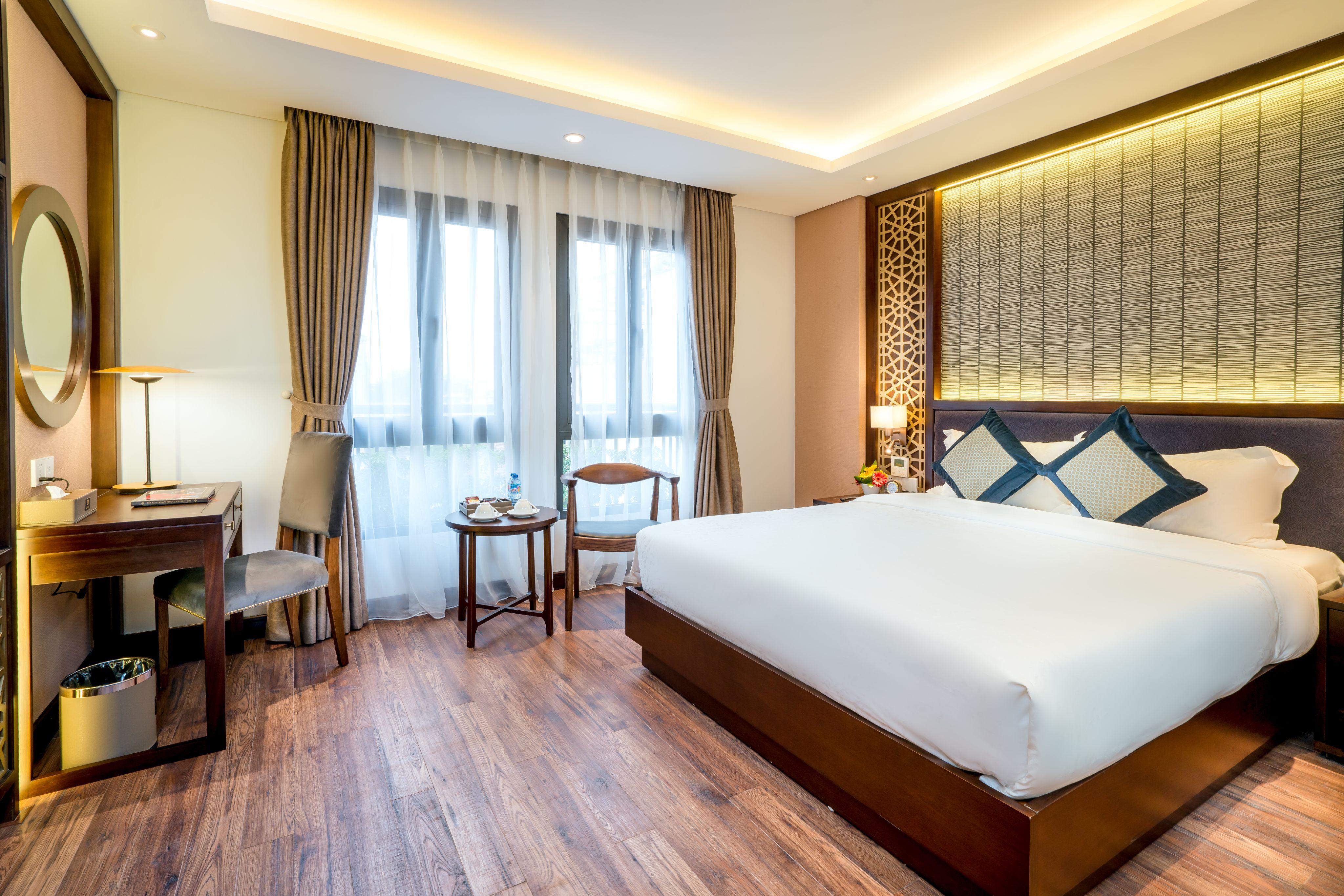 Conifer Grand Hotel Hanoi Bagian luar foto
