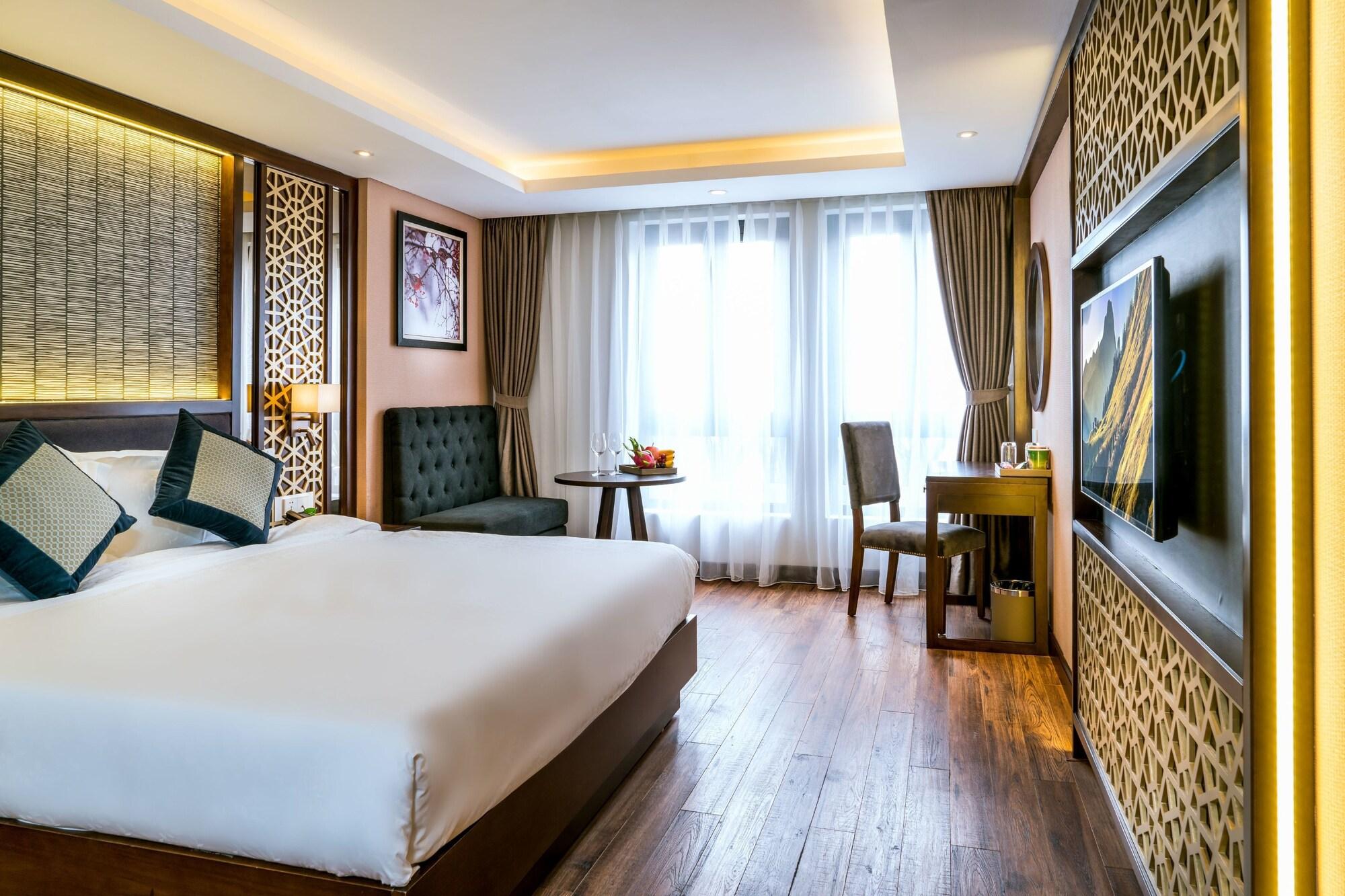 Conifer Grand Hotel Hanoi Bagian luar foto