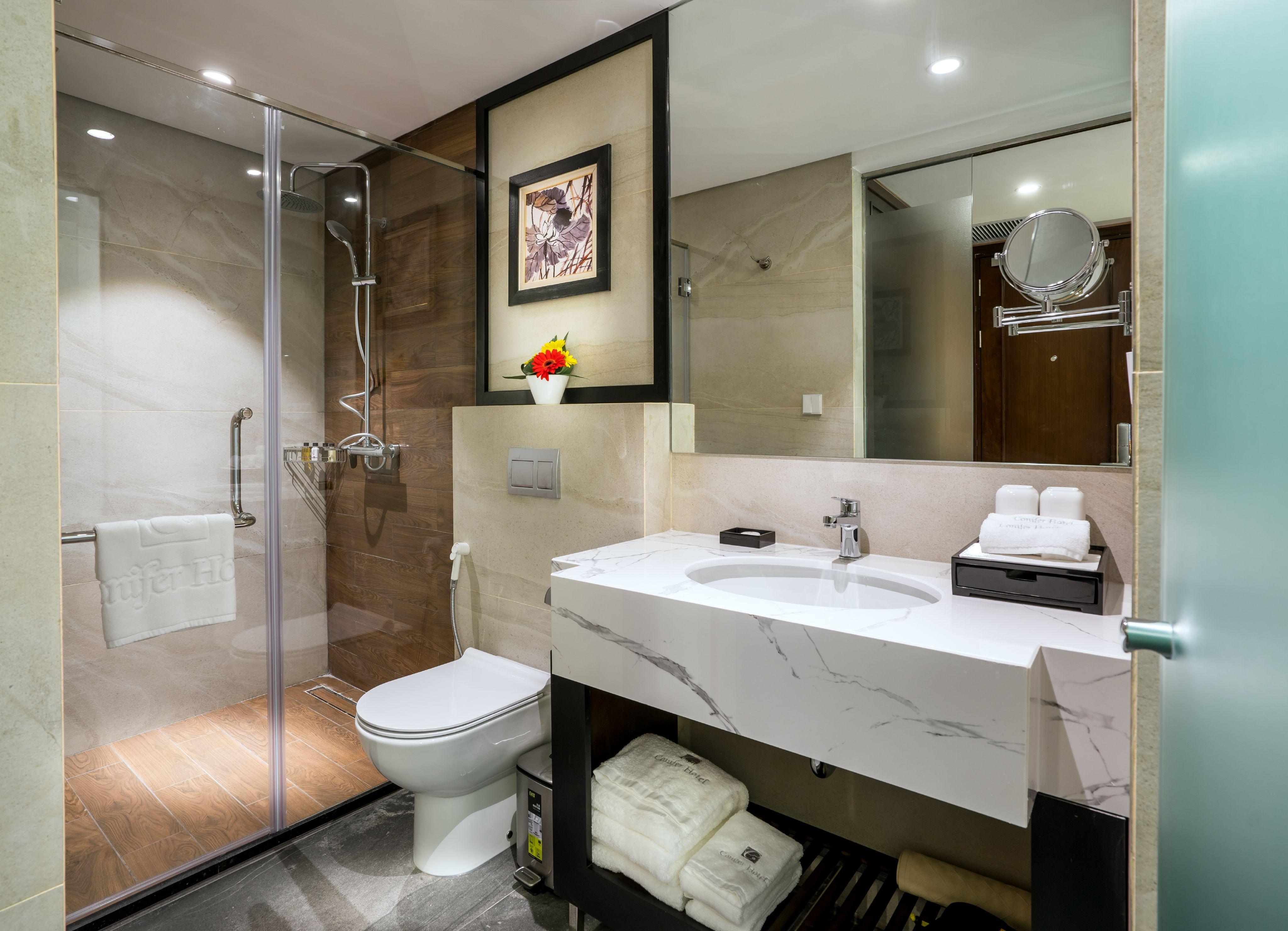 Conifer Grand Hotel Hanoi Bagian luar foto