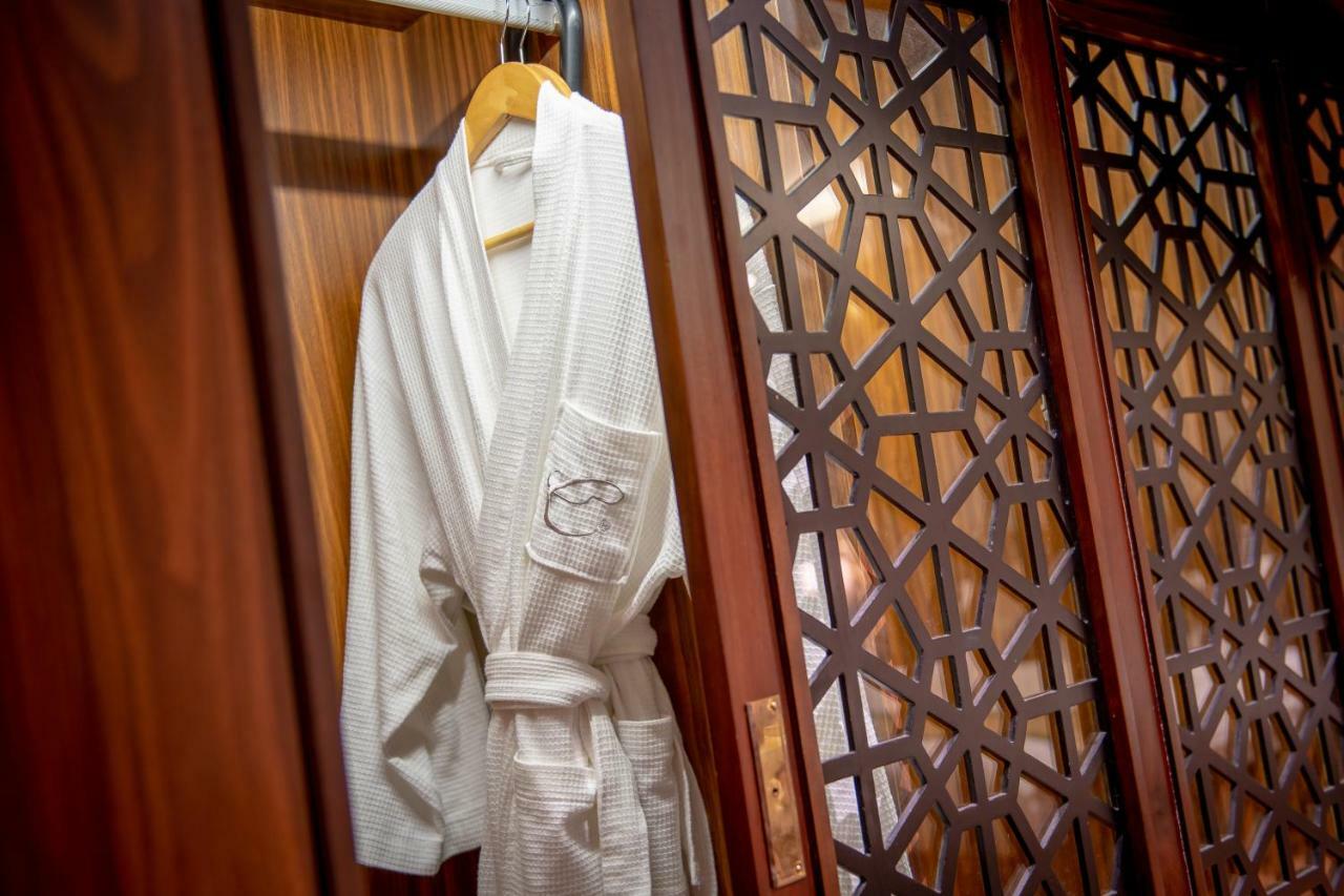 Conifer Grand Hotel Hanoi Bagian luar foto