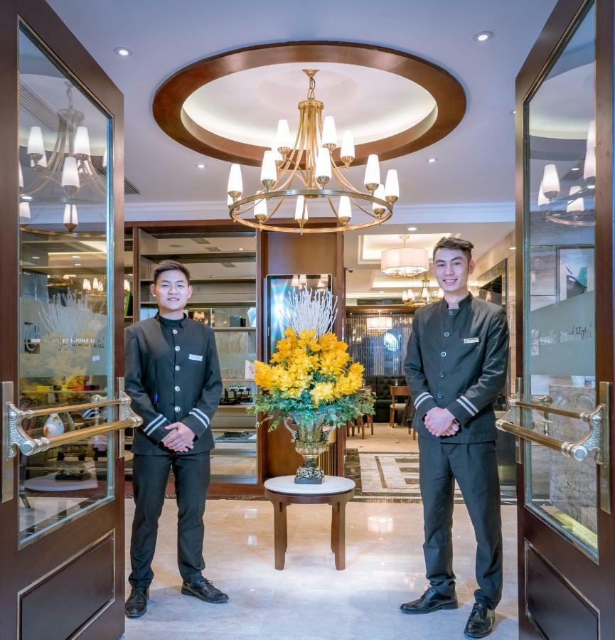 Conifer Grand Hotel Hanoi Bagian luar foto