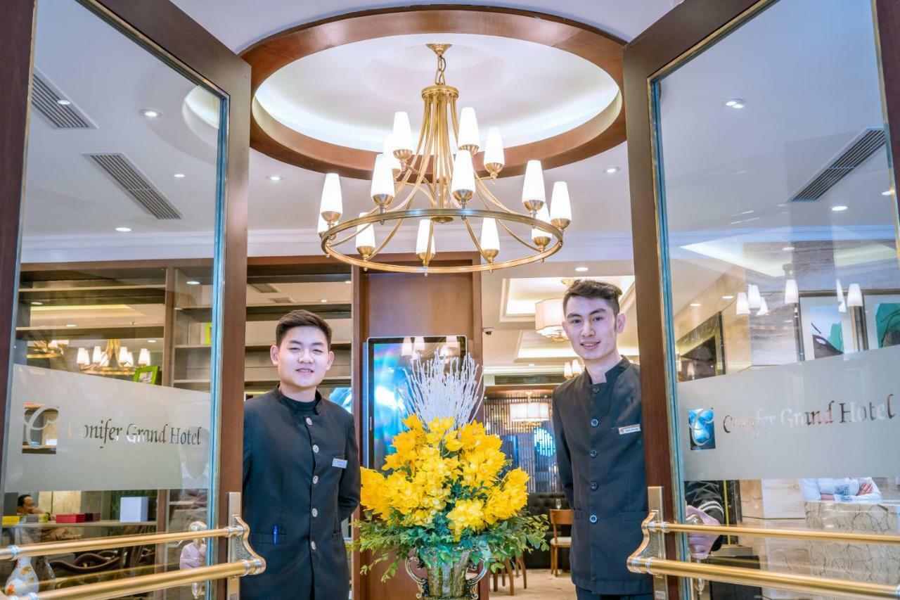 Conifer Grand Hotel Hanoi Bagian luar foto
